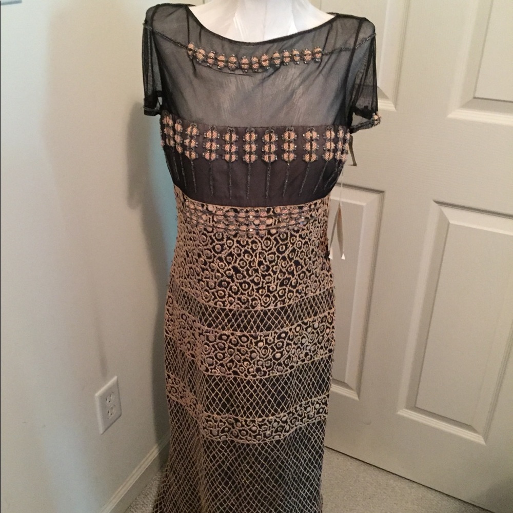 Badgkey Mischka gown size 10 NWT $4990